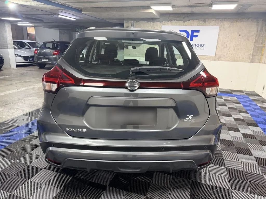Nissan Kicks Advance año 2023