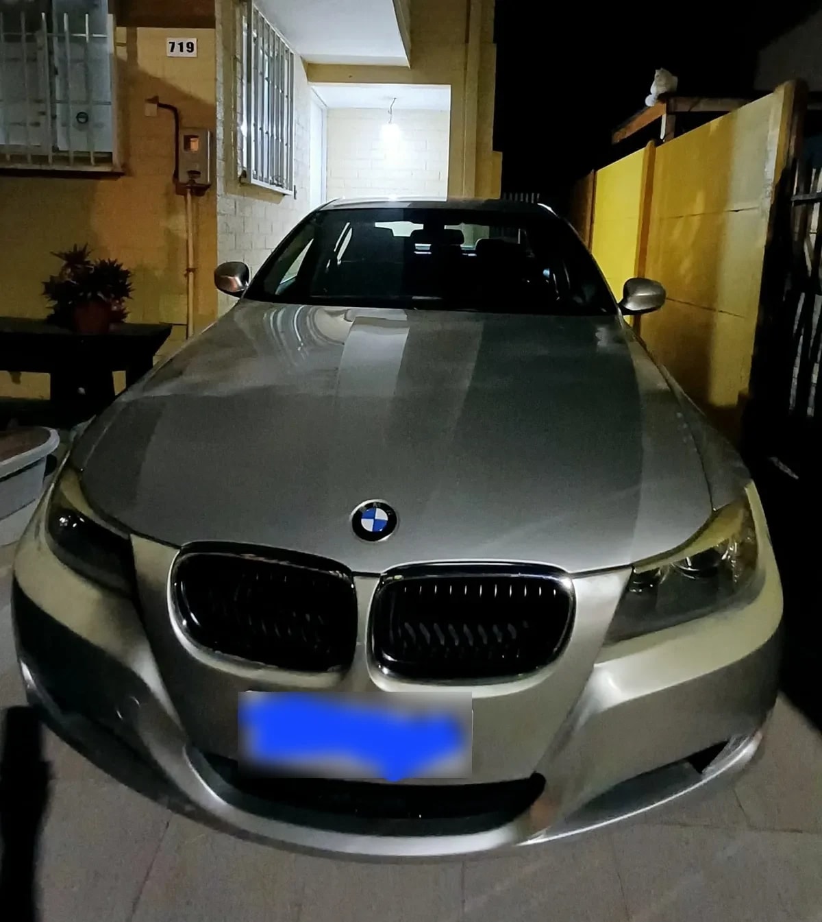 BMW 318 2.0 Ia/4 At año 2011