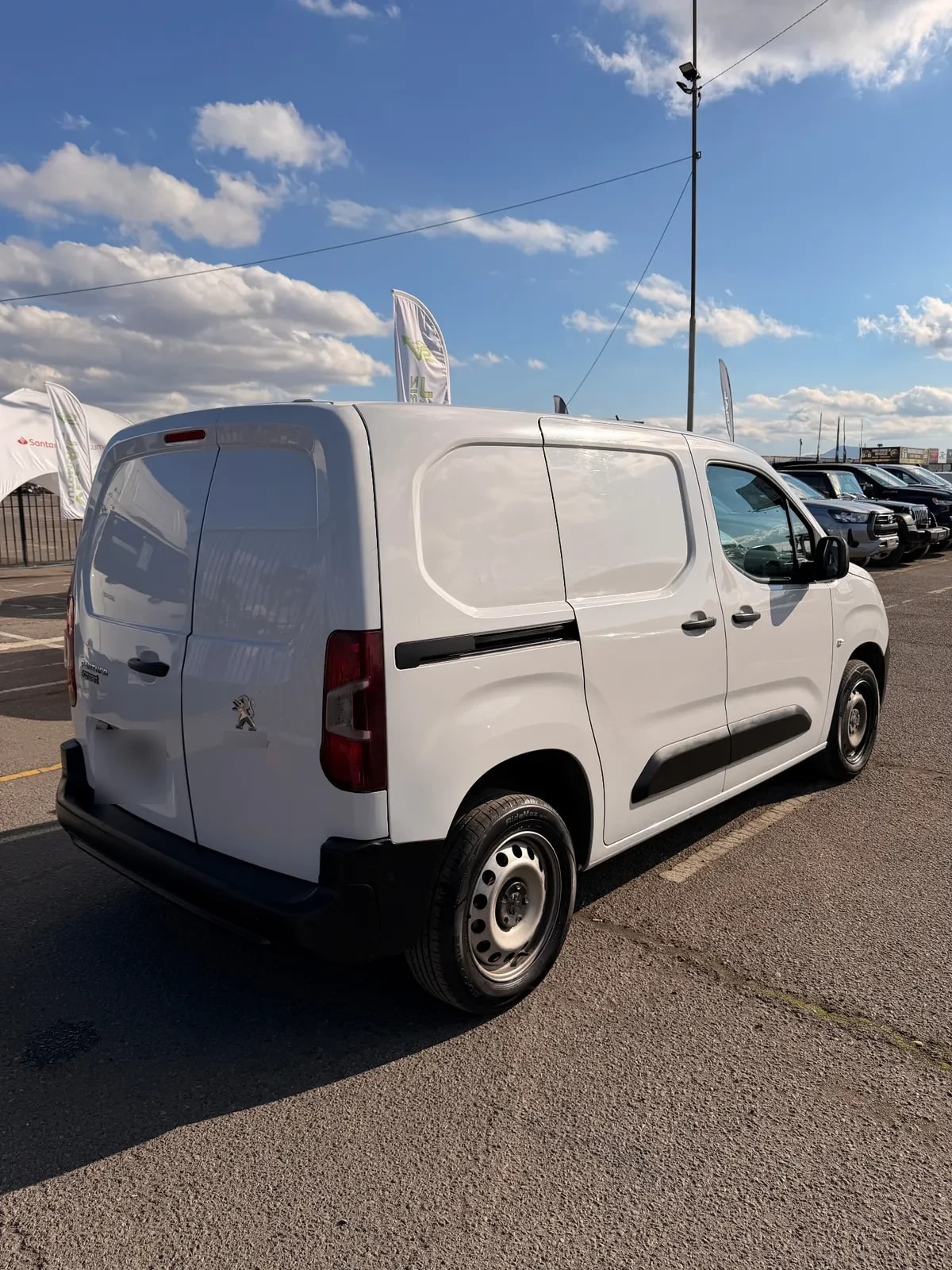 PEUGEOT PARTNER 1.5 L1 Bluehdi 100 Mt Diesel año 2024