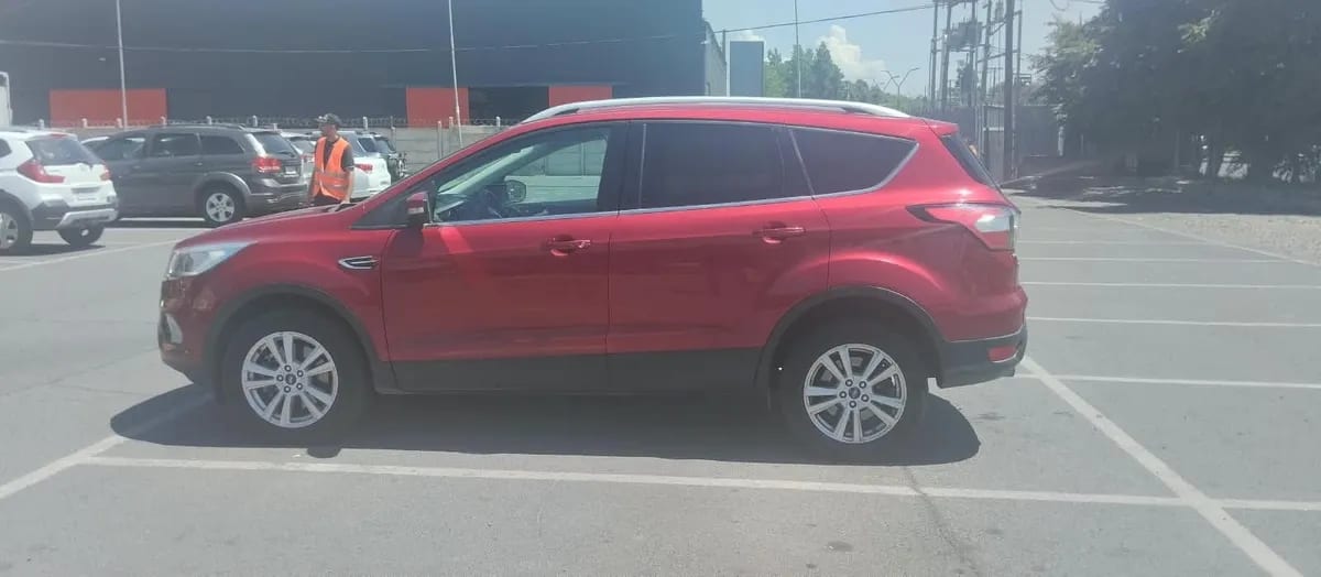FORD ESCAPE 2.0 Se Ecoboost At 4x2 año 2019