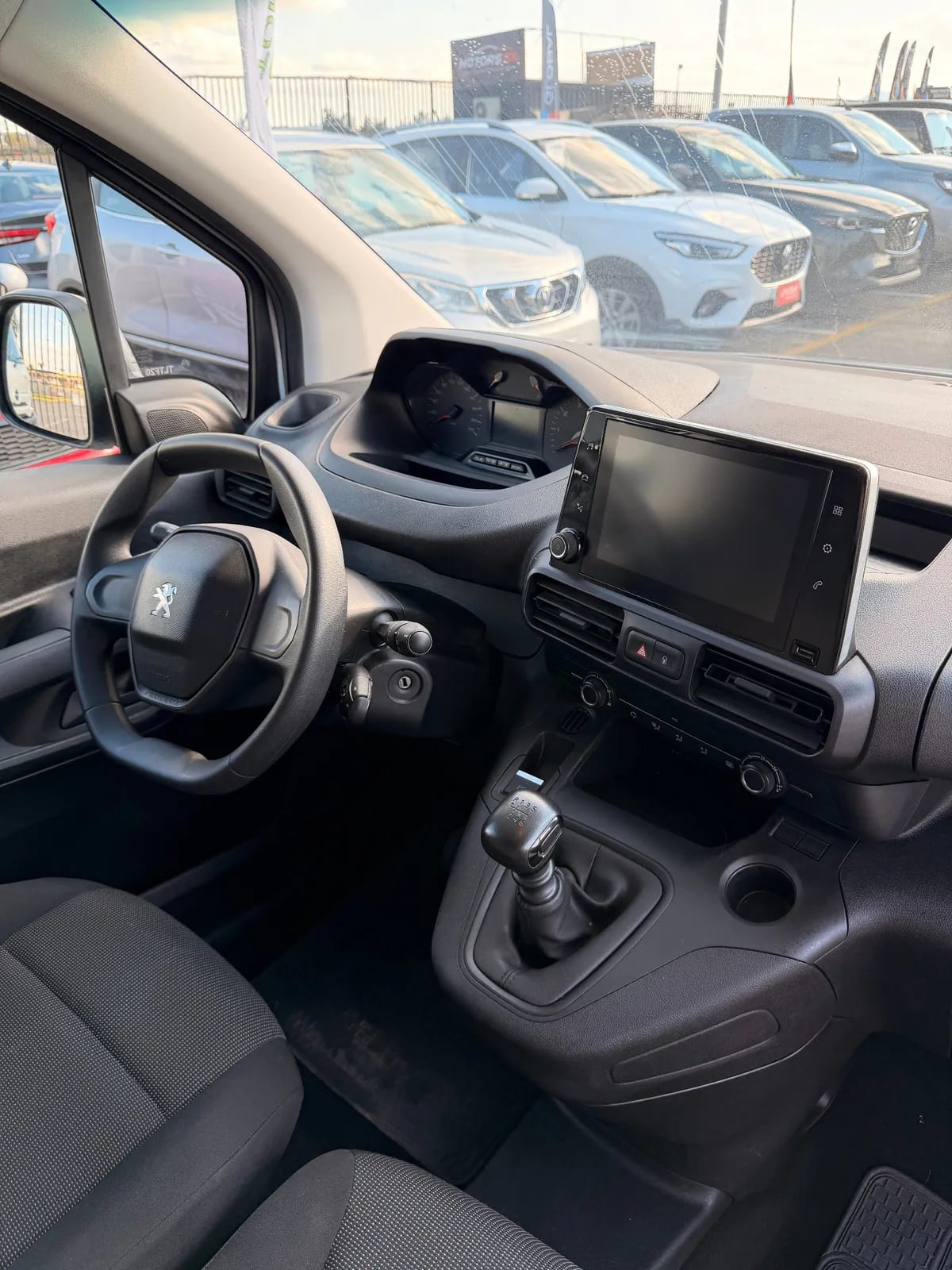 PEUGEOT PARTNER 1.5 L1 Bluehdi 100 Mt Diesel año 2024