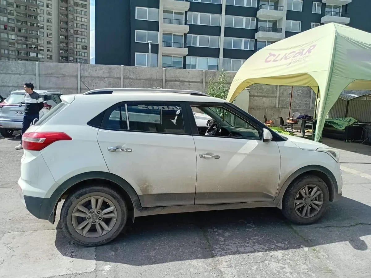 Hyundai Creta 1.6 Gls 4x2 Abs 2ab Mt 5p año 2017
