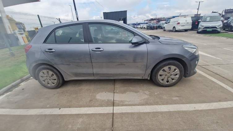 Kia Rio 5 1.4 Ex 4x2 Ac 6mt 5p año 2019
