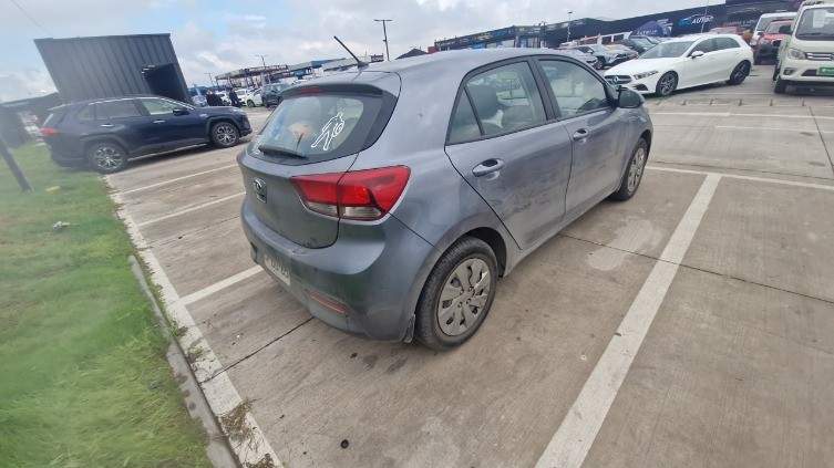 Kia Rio 5 1.4 Ex 4x2 Ac 6mt 5p año 2019