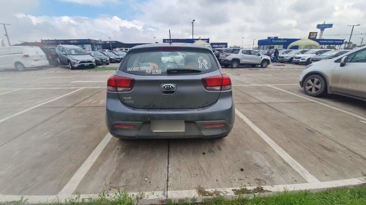 Kia Rio 5 1.4 Ex 4x2 Ac 6mt 5p año 2019