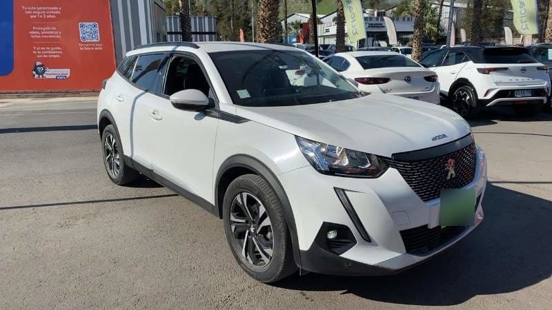 Peugeot 2008 1.2 Allure Puretech 4x2 130 At 5p año 2021