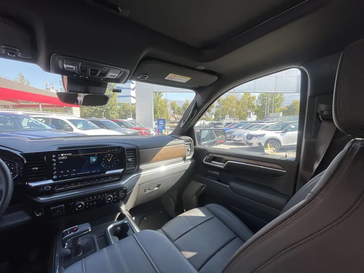 Chevrolet Silverado 3.0 High Country 4x4 At 4p año 2024