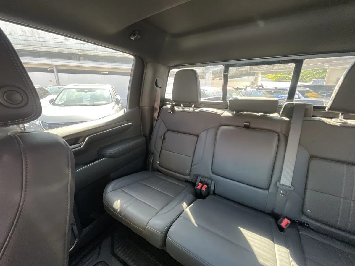 Chevrolet Silverado 3.0 High Country 4x4 At 4p año 2024