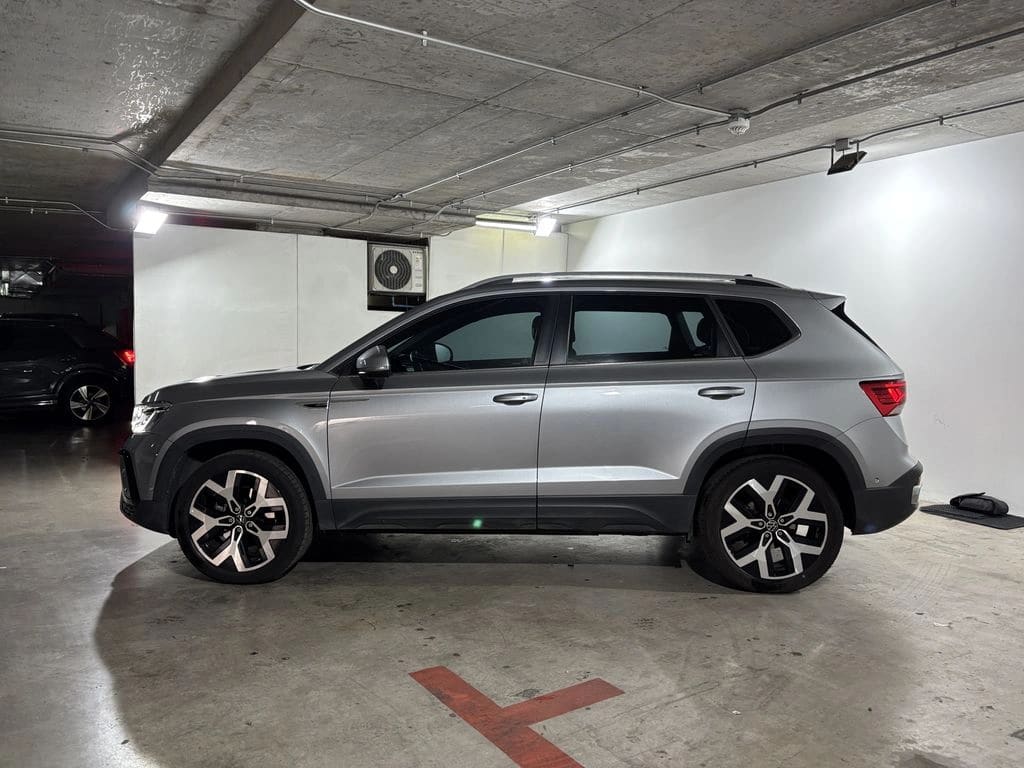 Volkswagen Taos Aut año 2025