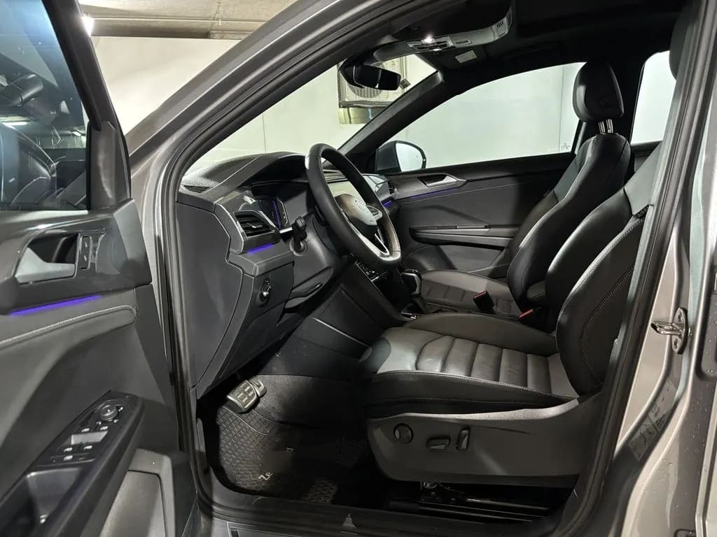 Volkswagen Taos Aut año 2025