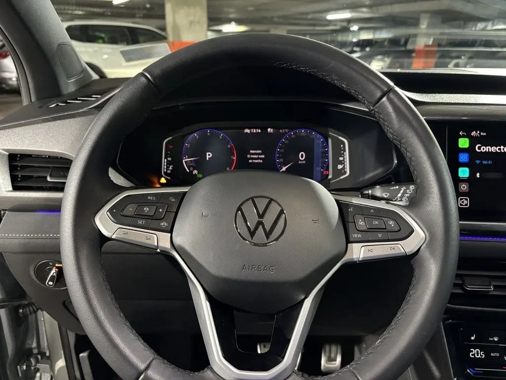 Volkswagen Taos Aut año 2025