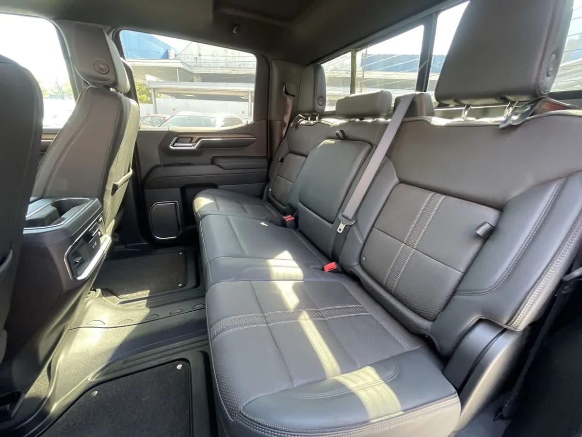 Chevrolet Silverado 3.0 High Country 4x4 At 4p año 2024