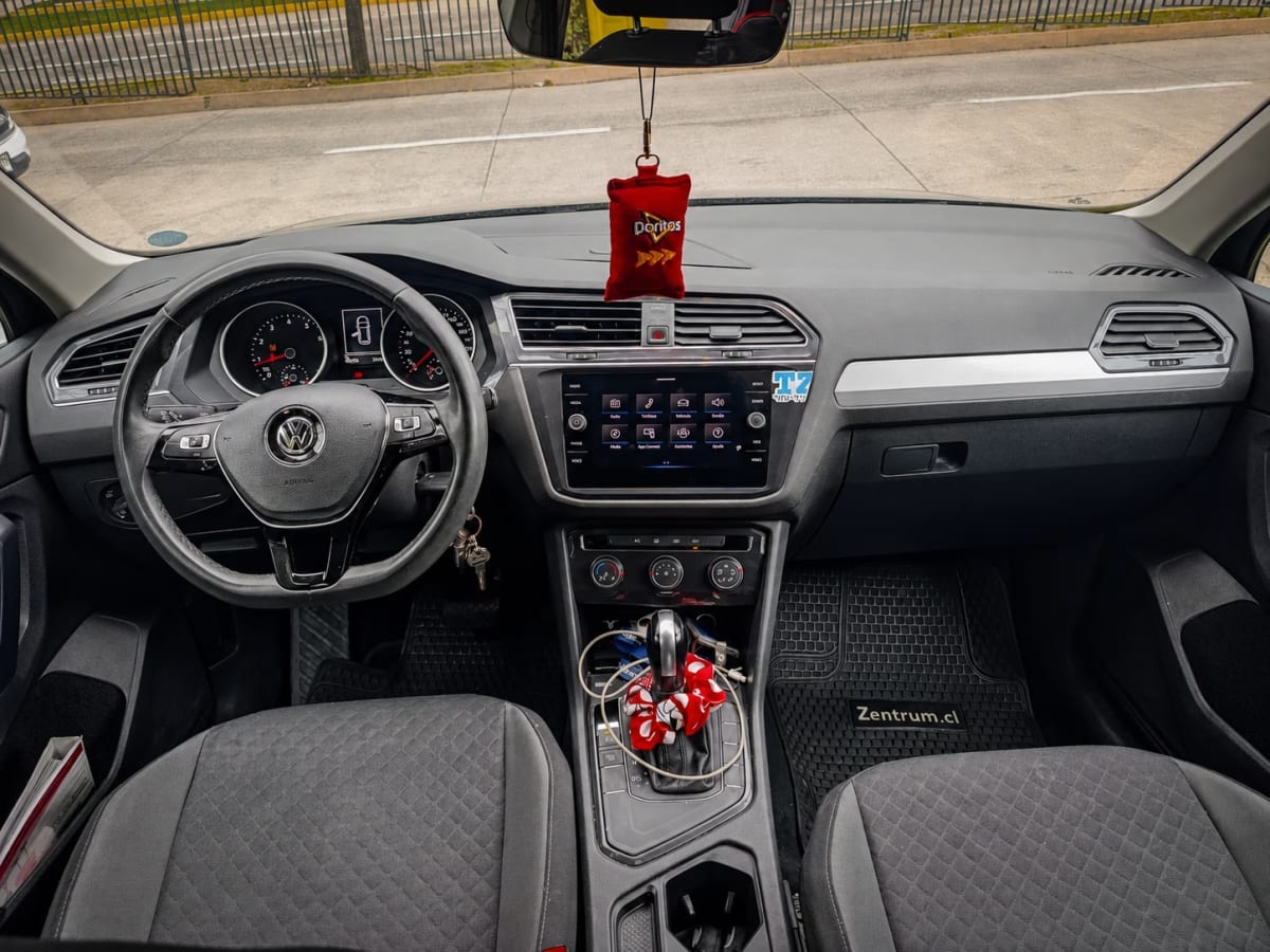 Volkswagen Tiguan Comfortline año 2021