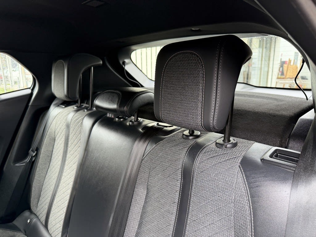Peugeot 2008 1.5 Allure Pack Diesel At año 2025