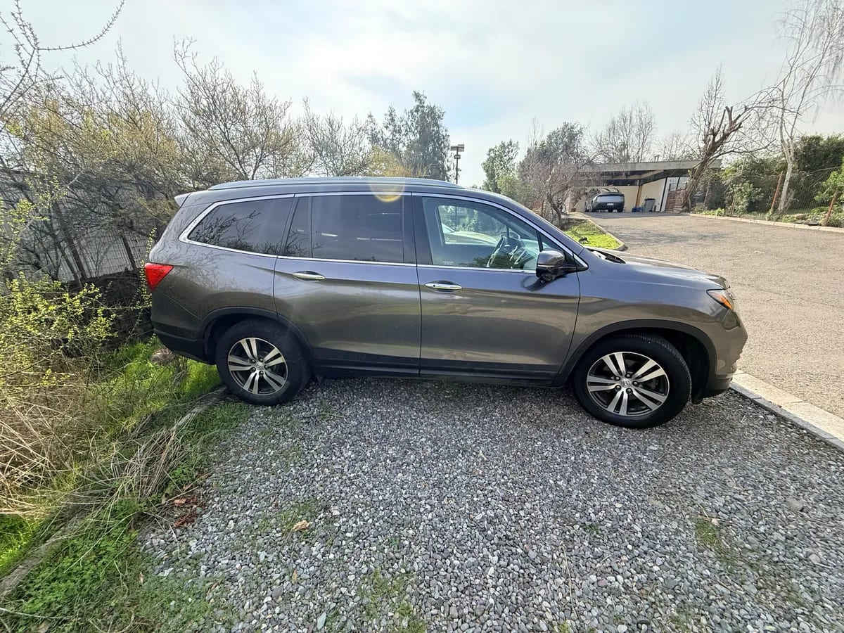 HONDA PILOT 3.5 Touring At 4x4 año 2017