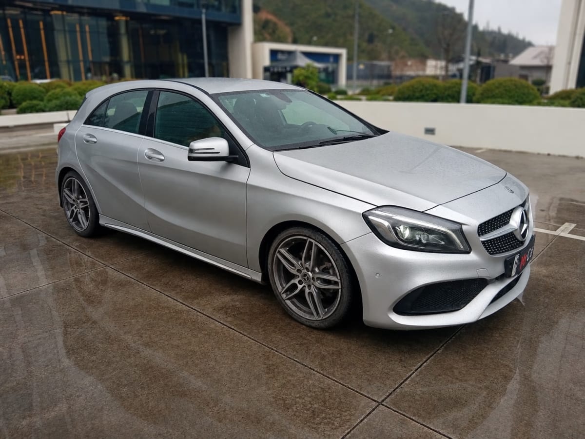 Mercedes-Benz A200 A 200 D año 2019