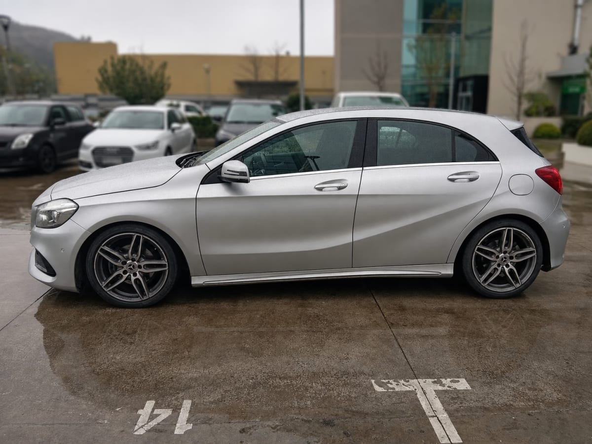 Mercedes-Benz A200 A 200 D año 2019