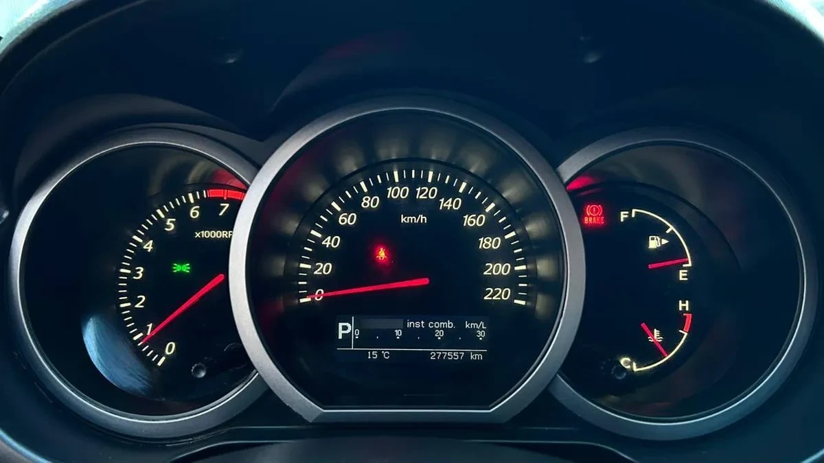 Suzuki Grand Nomade Glx Ltd 2.4 Aut año 2017