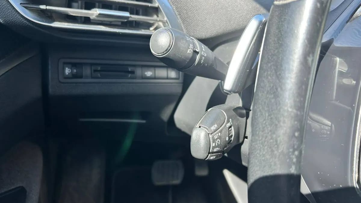 Peugeot 3008 1.6 Active 4x2 Thp 165hp Eat6 5p año 2018
