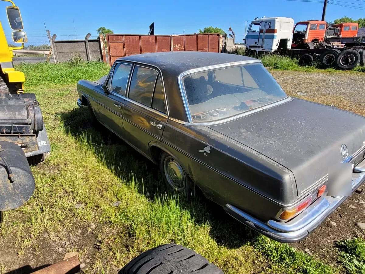 Mercedes Benz E280 No Sé La Versión año 1971