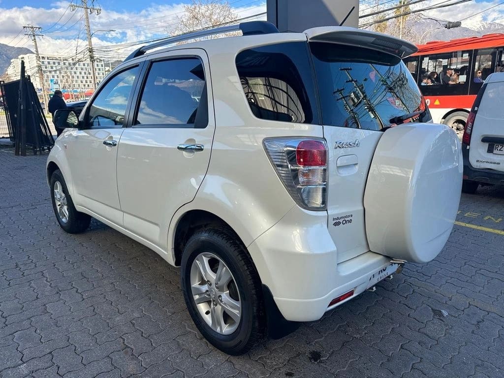 Toyota Rush Lujo 4x2 1.5 Mt año 2017