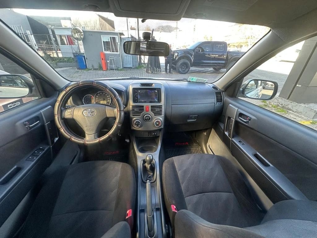 Toyota Rush Lujo 4x2 1.5 Mt año 2017