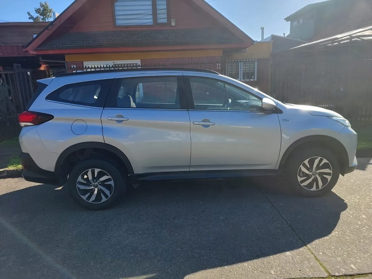 TOYOTA RUSH 1.5 Xli Mt año 2021