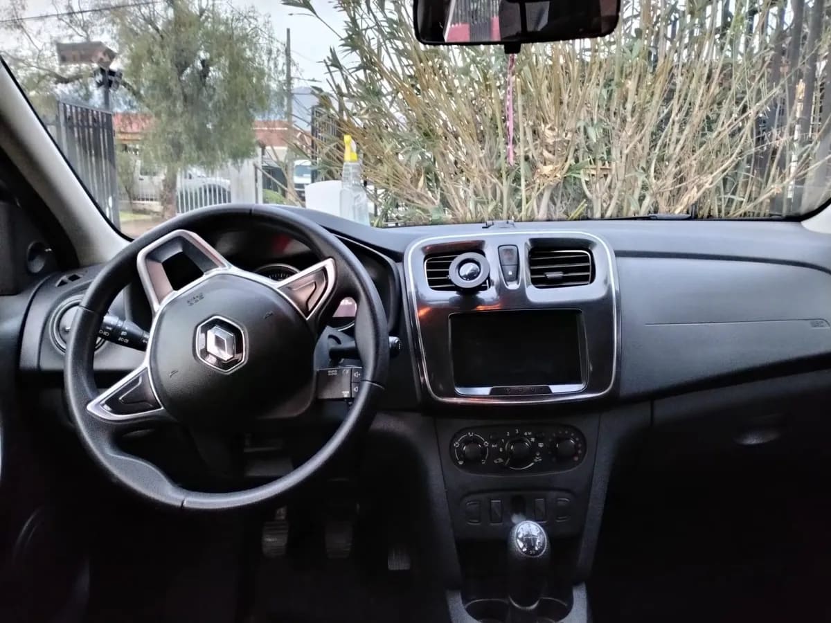 RENAULT SYMBOL 1.6 Zen Mt año 2021