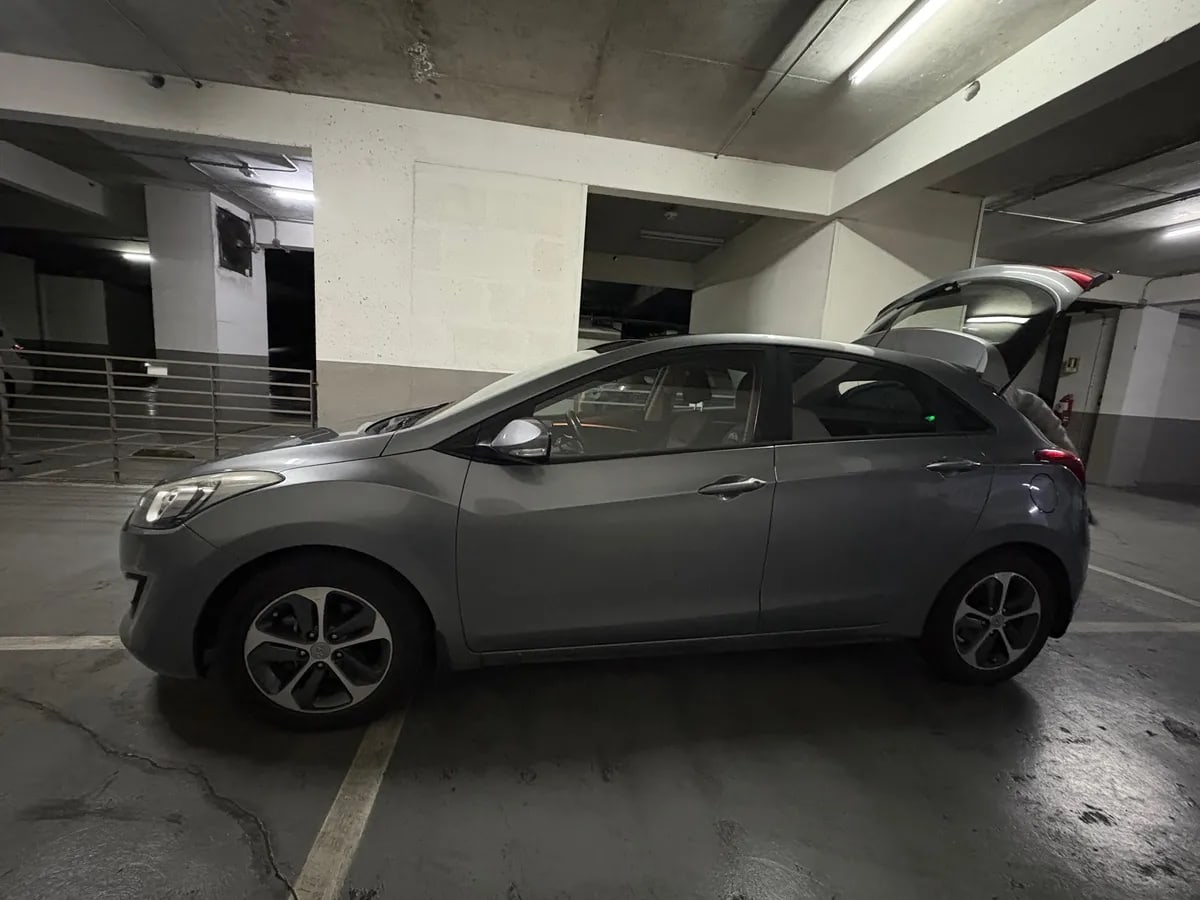 HYUNDAI I-30 1.6 Gd Gls Sun Mt año 2017