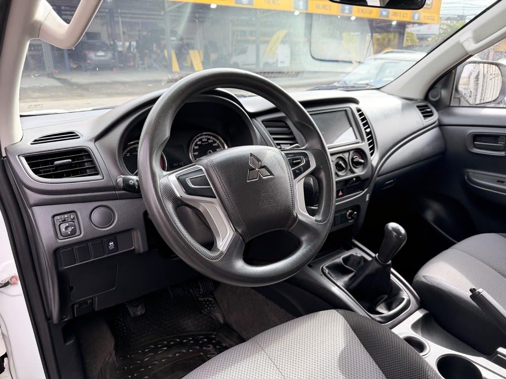 Mitsubishi L200 2.4 Katana Cr año 2023