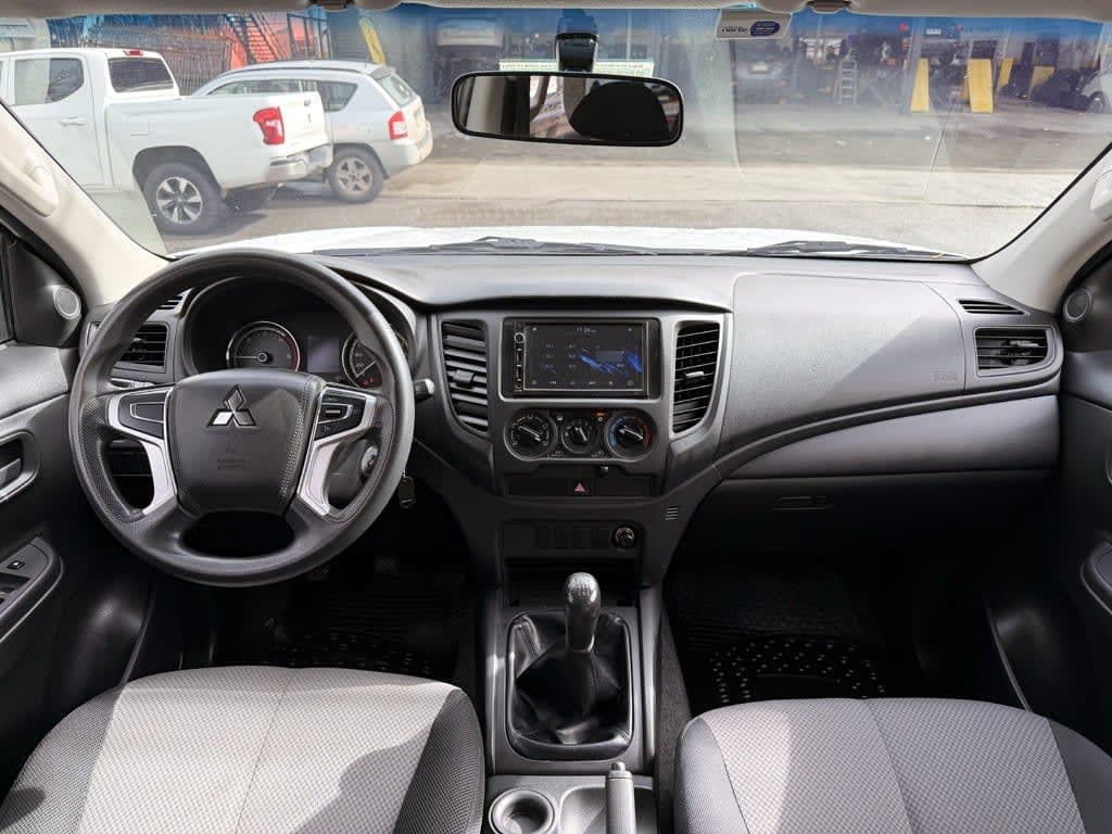 Mitsubishi L200 2.4 Katana Cr año 2023