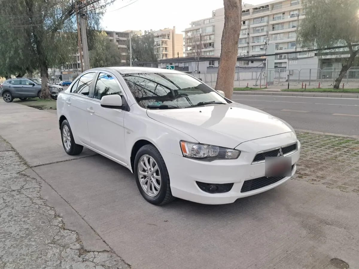 MITSUBISHI LANCER 1.6 R/t At año 2013