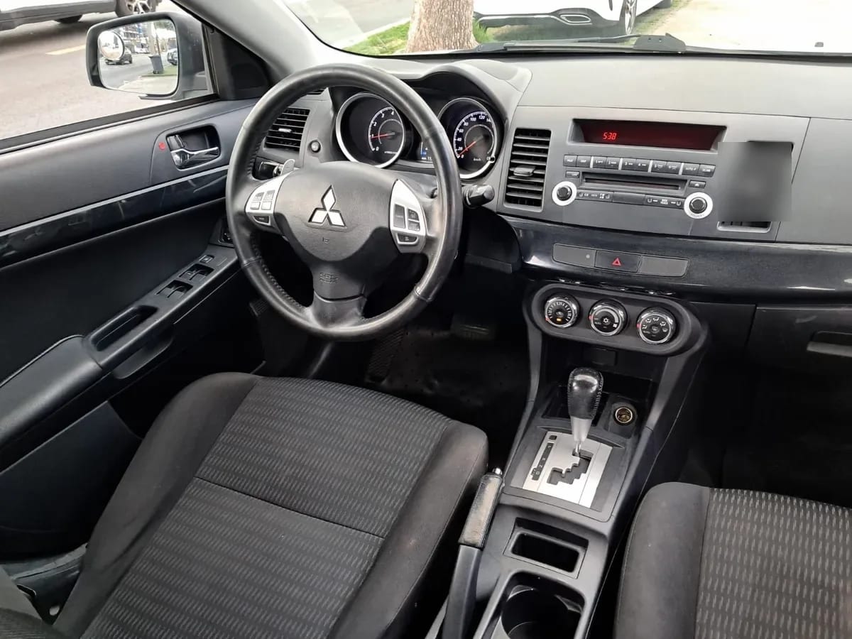 MITSUBISHI LANCER 1.6 R/t At año 2013