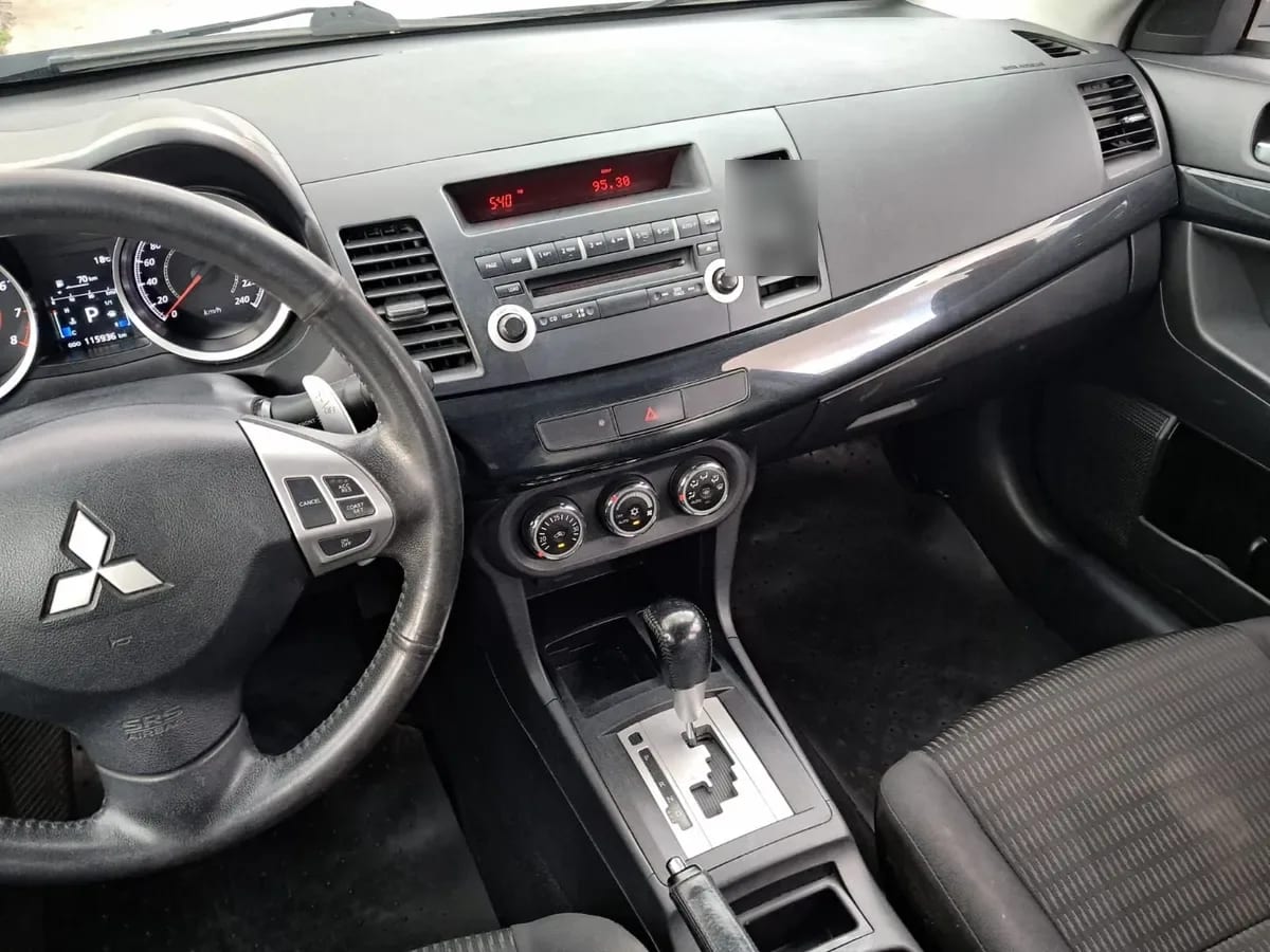 MITSUBISHI LANCER 1.6 R/t At año 2013