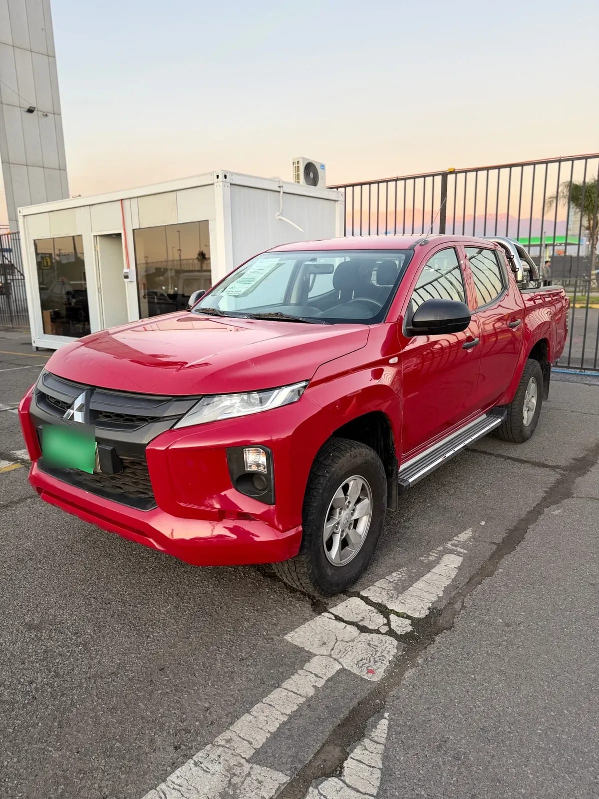 MITSUBISHI L200 2.4 Katana Crm Mt 4x4 Diesel año 2022
