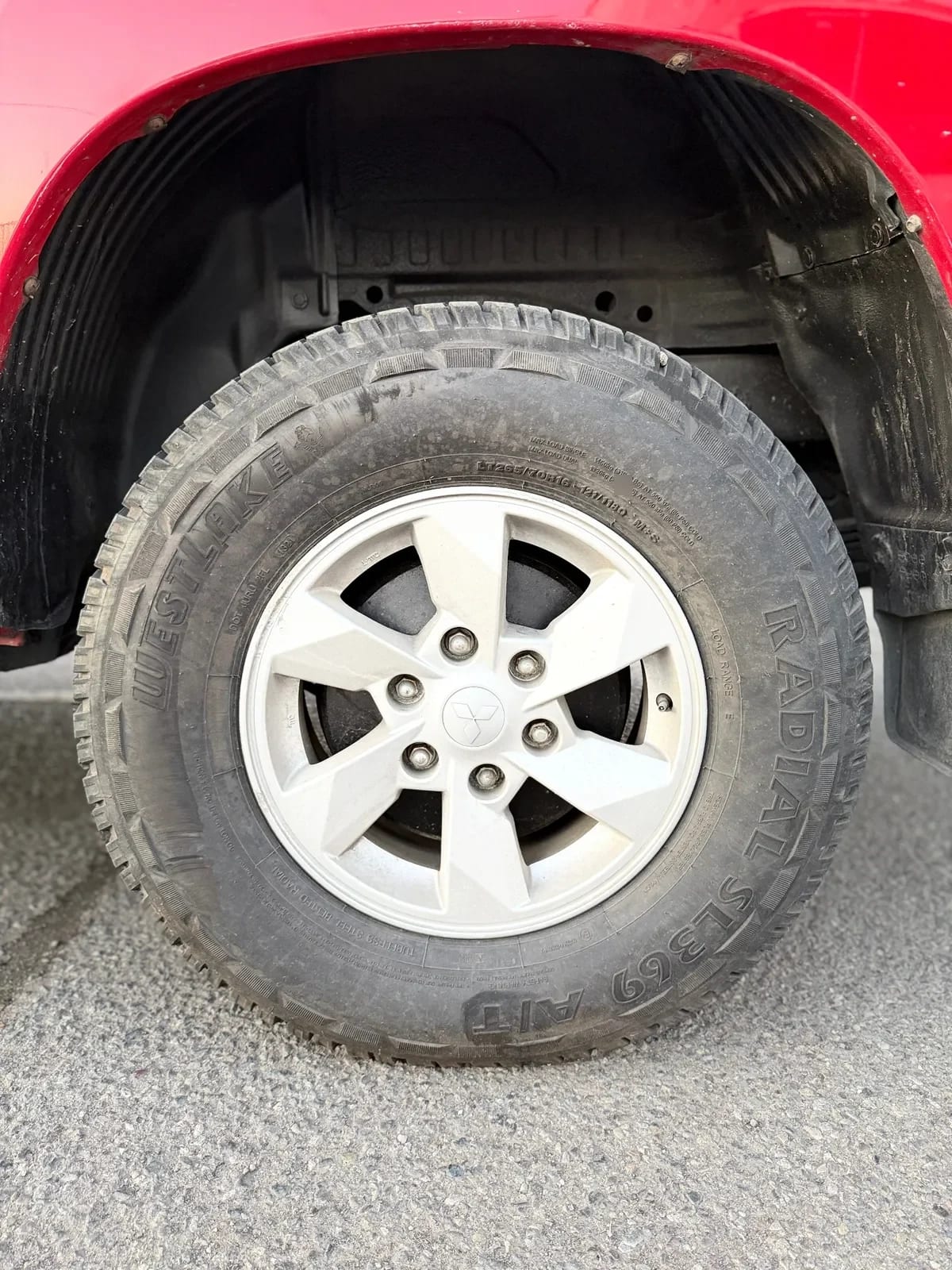MITSUBISHI L200 2.4 Katana Crm Mt 4x4 Diesel año 2022