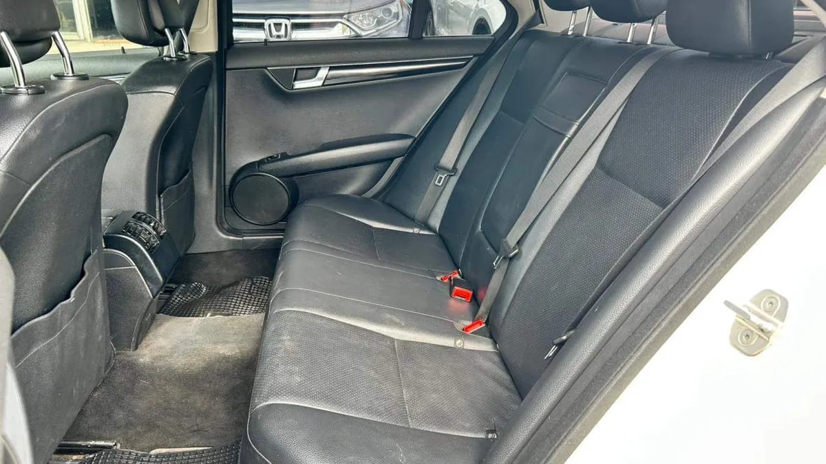 Mercedes-Benz C180 Cgi Blue Efficiency 1.8 Aut año 2011