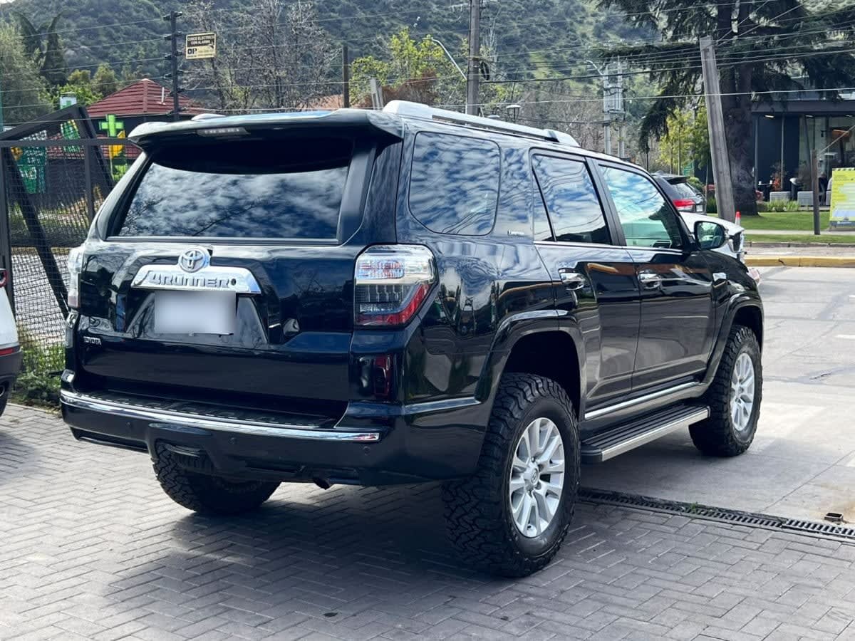 Toyota 4 Runner Limited 4x4 año 2021