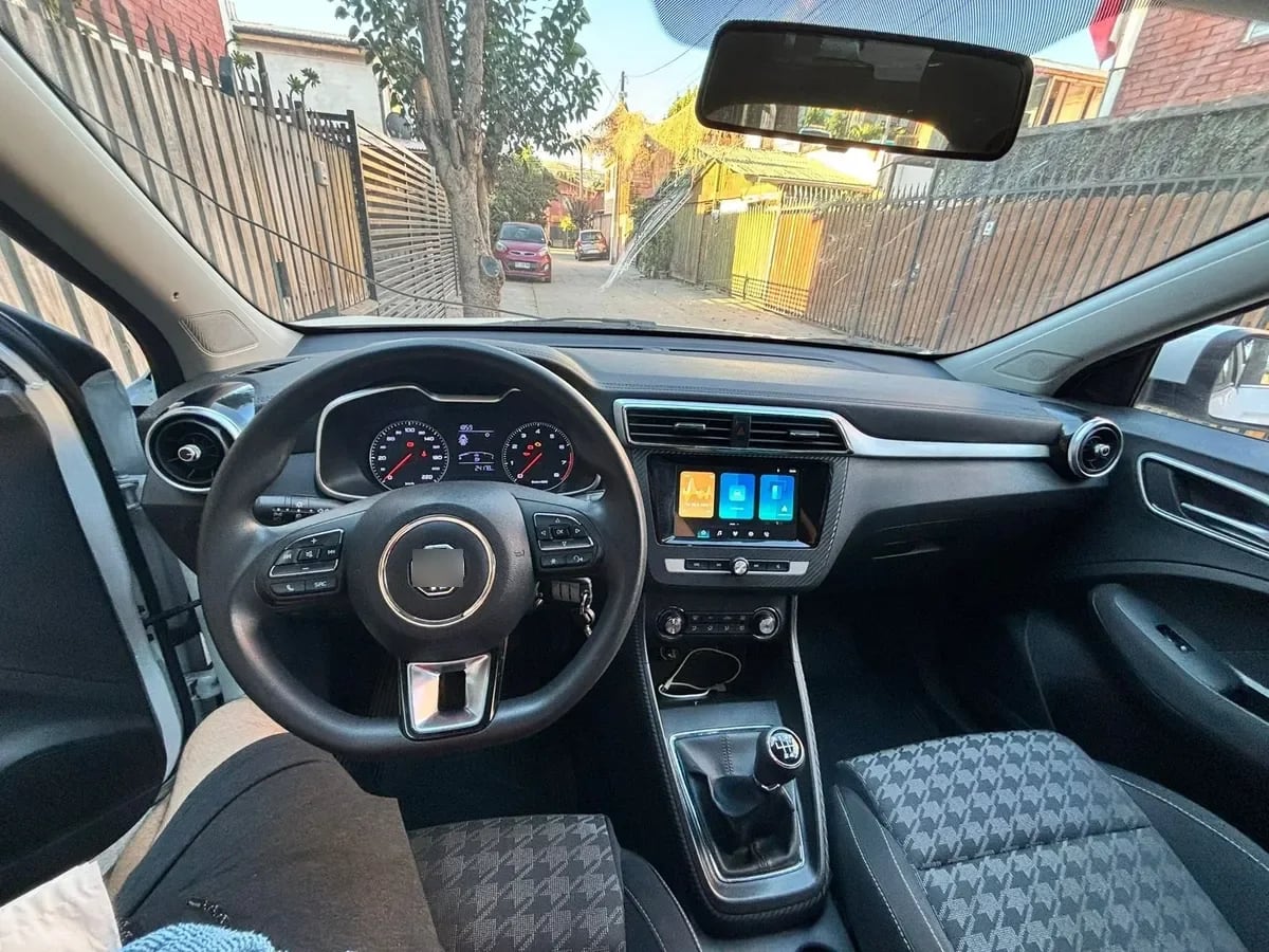 MG ZS 1.5 Std Mt año 2025