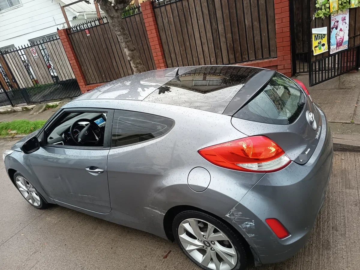 HYUNDAI VELOSTER 1.6 Fs 4dr Gls Premi Mt año 2016