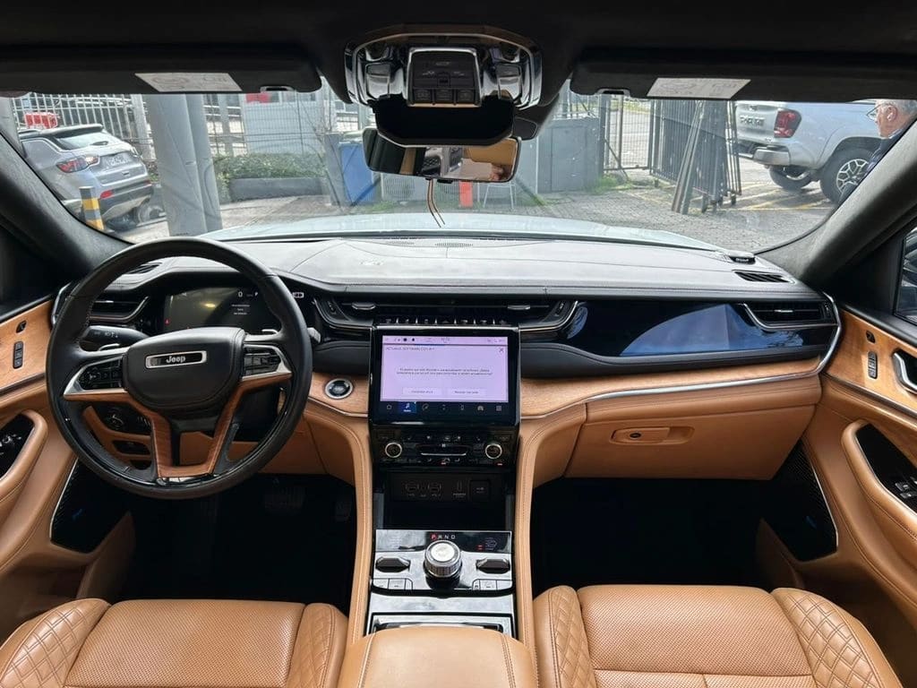 Jeep Cherokee L Summit 4x4 3.6 Aut año 2024