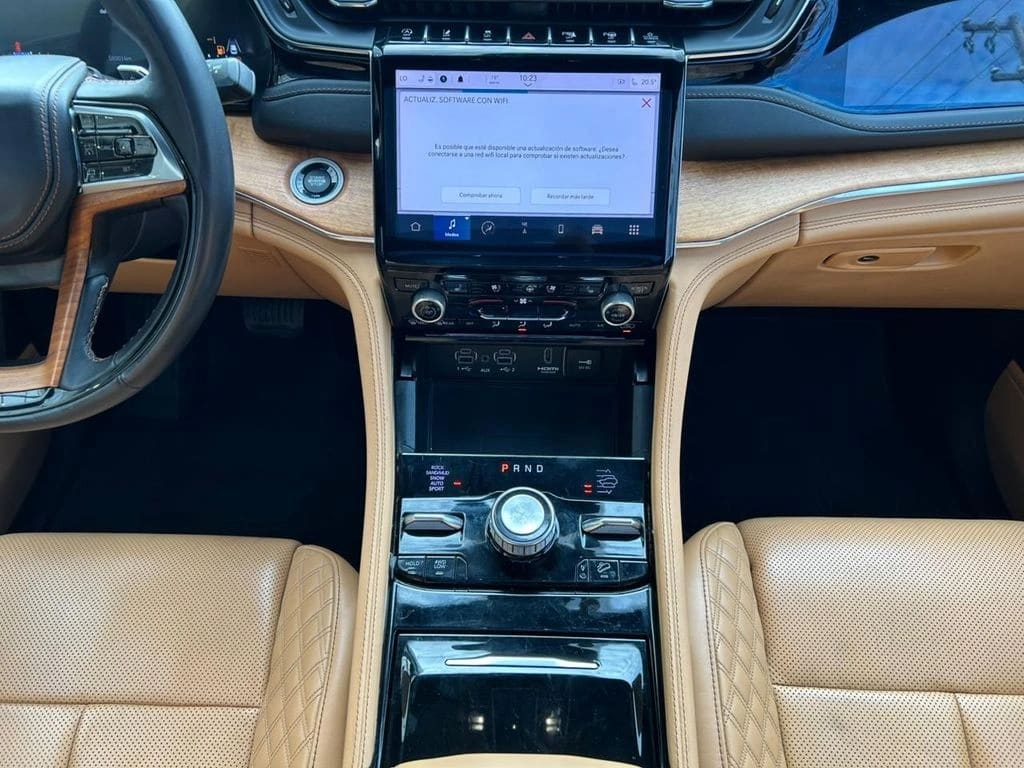 Jeep Cherokee L Summit 4x4 3.6 Aut año 2024