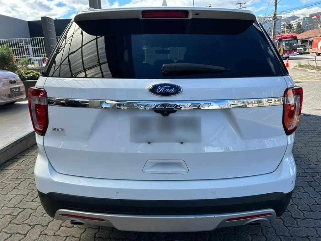 Ford Explorer 3.5 Xlt 4x2 3 Corridas At 5p año 2017