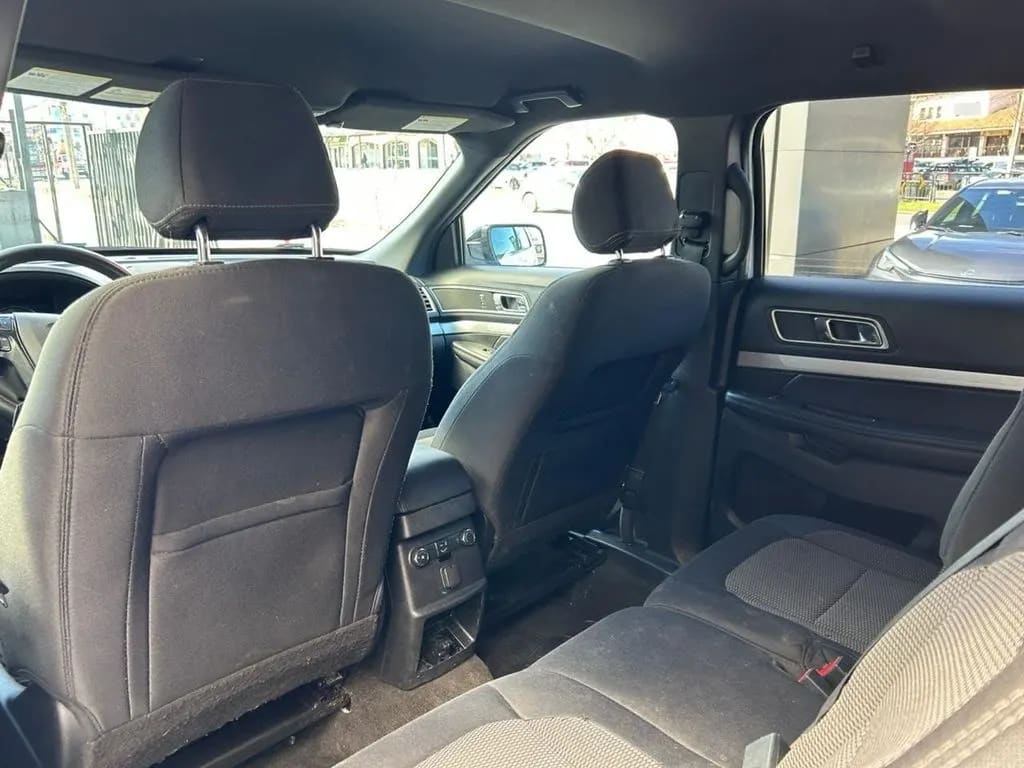 Ford Explorer 3.5 Xlt 4x2 3 Corridas At 5p año 2017