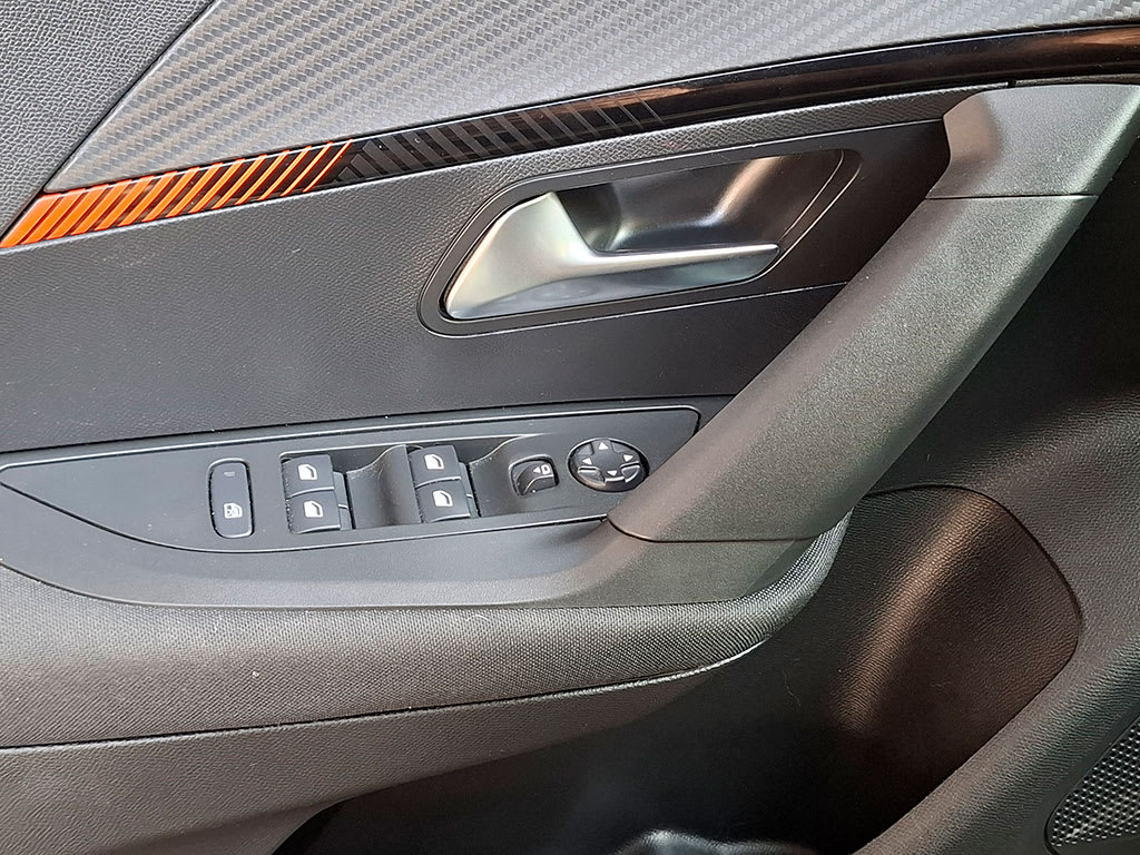 Peugeot 2008 1.2 Active Puretech año 2023