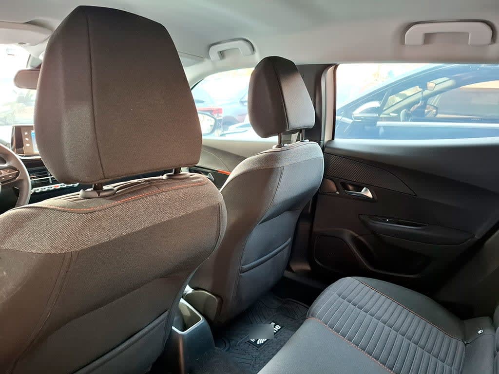 Peugeot 2008 1.2 Active Puretech año 2023