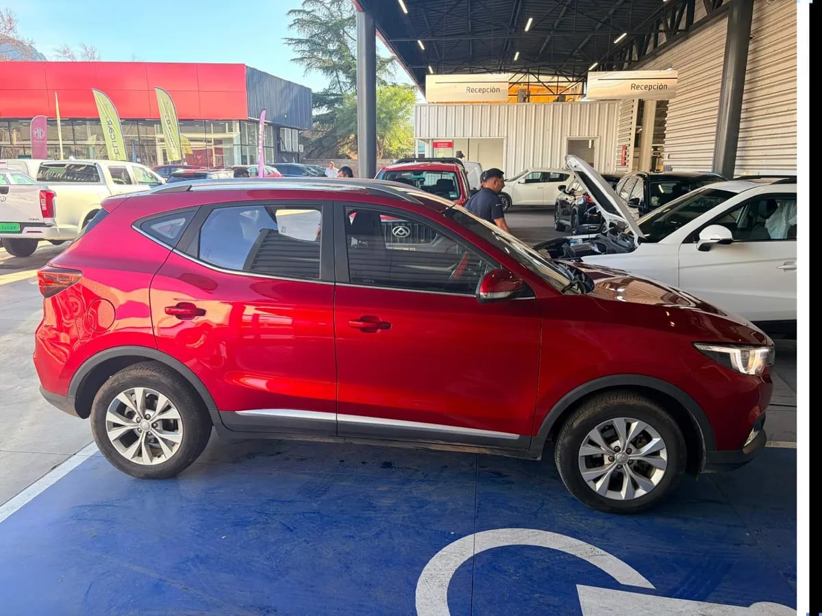 MG Mg Zs 1.5 Std 4x2 Mt 5p año 2023
