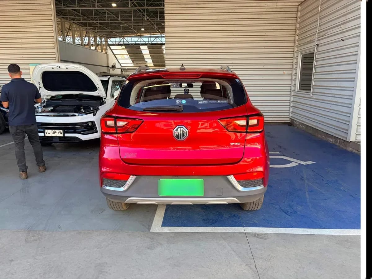 MG Mg Zs 1.5 Std 4x2 Mt 5p año 2023
