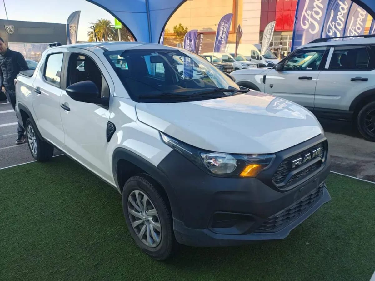Ram 700 1.3 Slt 4x2 Dob. Cab. Mt 4p año 2026