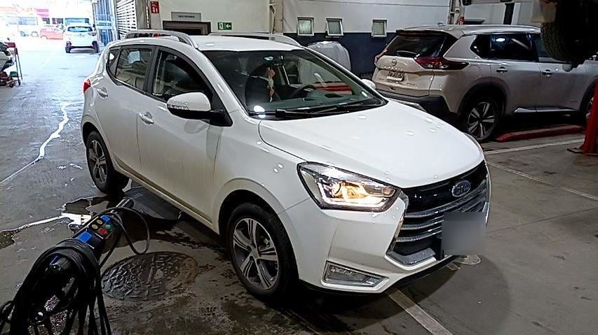 JAC Js2 1.5 Luxury 4x2 Cvt At 5p año 2025